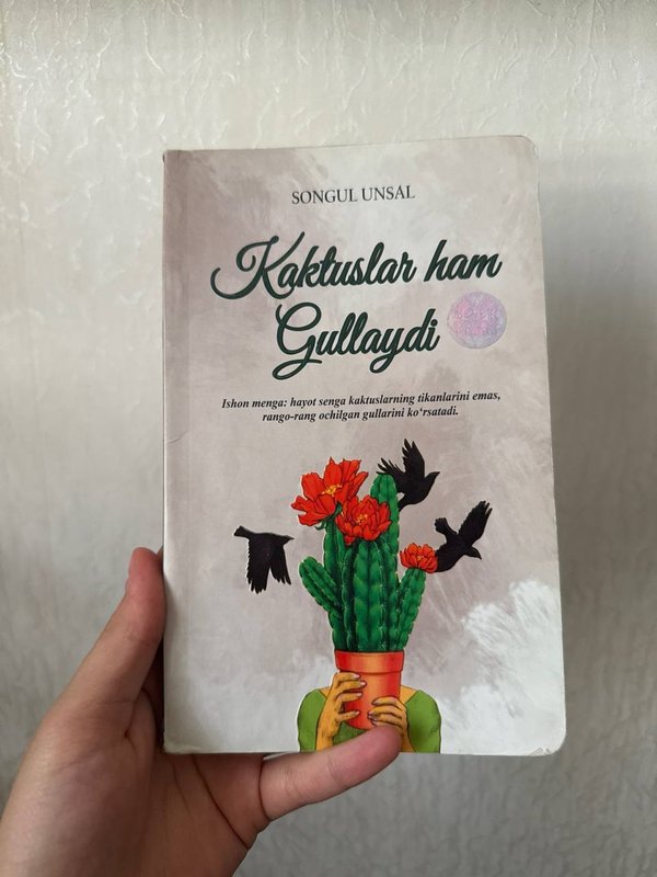 Kaktuslar ham gullaydi